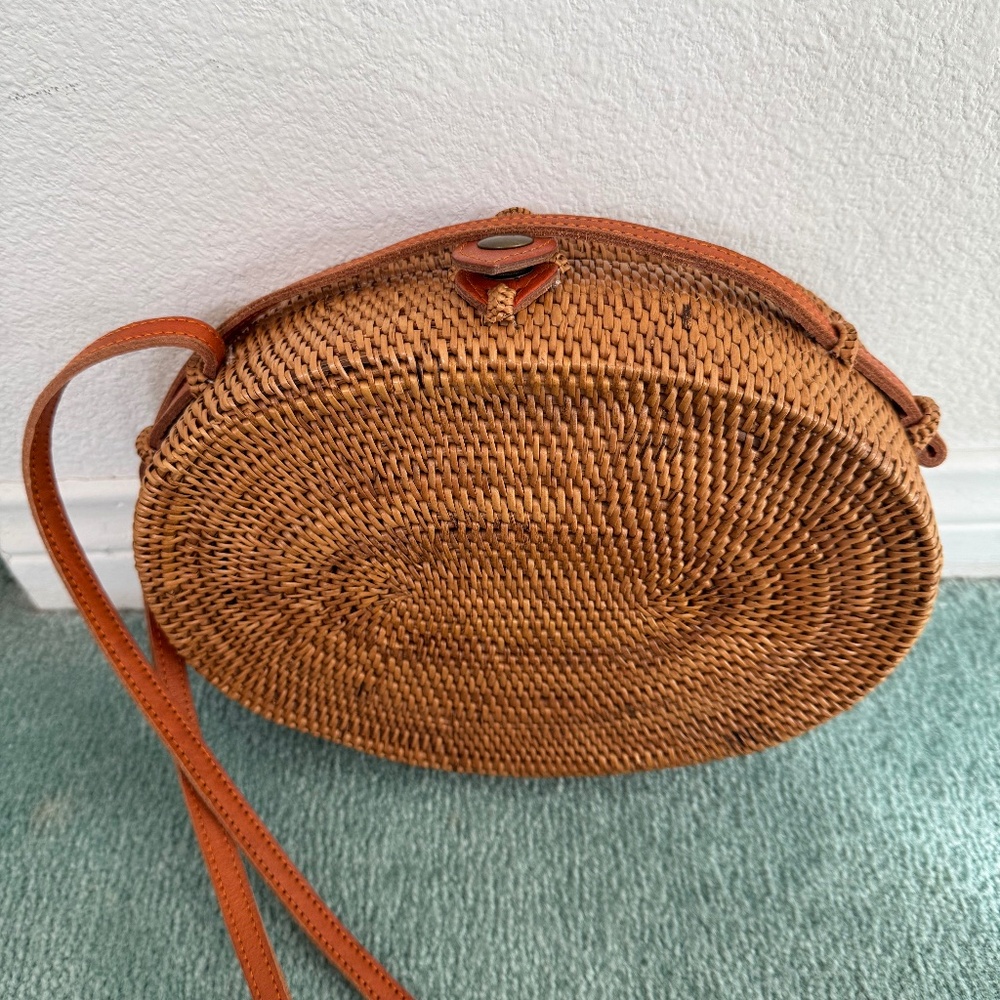 Rattan hangbag